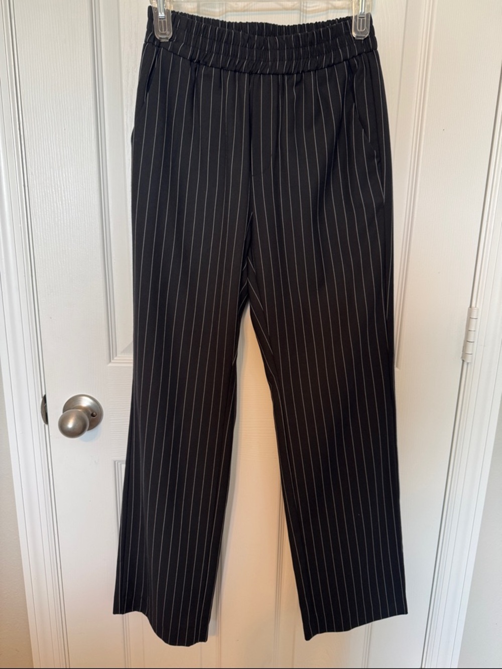 SEN Black White Pinstripe Elastic Waist Ankle Pants XS Pull-On Trousers